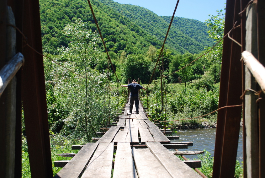 The bridge at the start of the hike