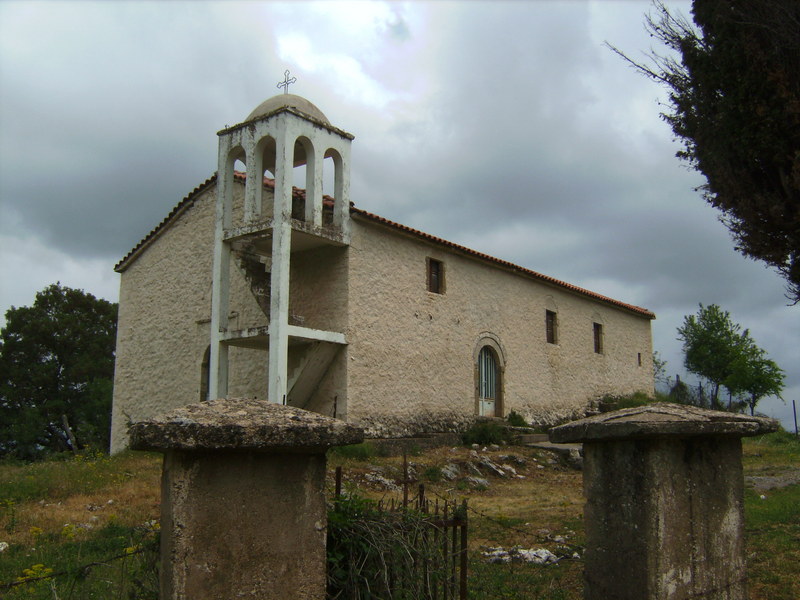Kirche in verlassenem Dorf - Church in abandoned village