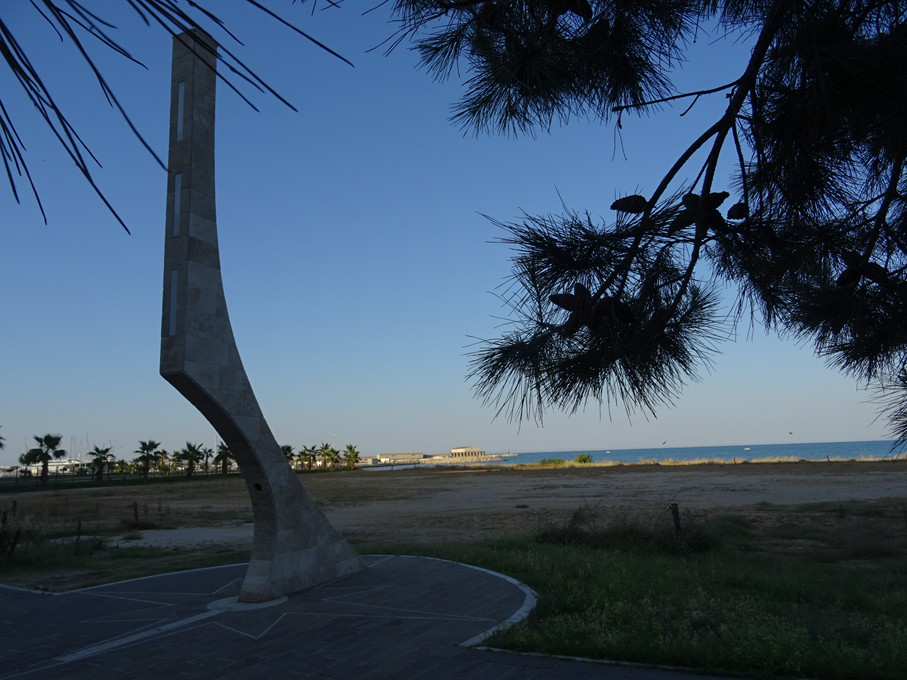 42nd parallel monument