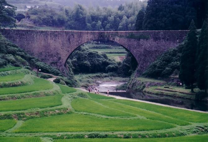 Tsujun aqueduct near Yabe