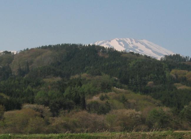 Chokai mountain viewed from the plain.