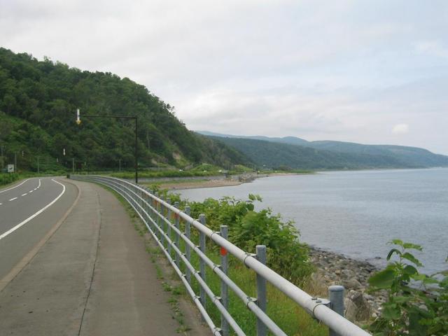 The perimeter road at the point 6.5 km from the confluence.