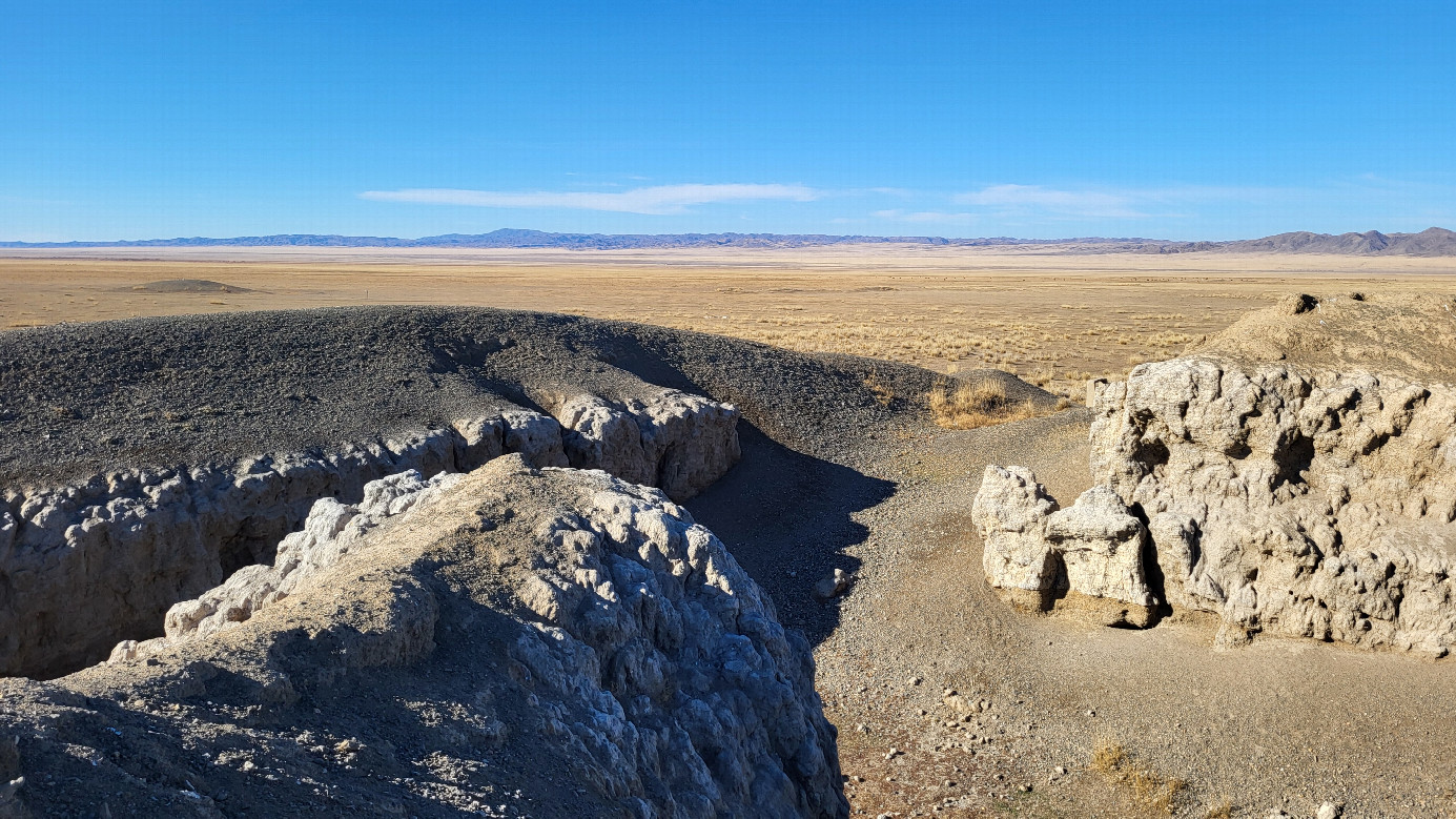 Excavated burial mound / Раскопанный курган