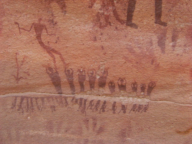 Figures in Foggini Cave