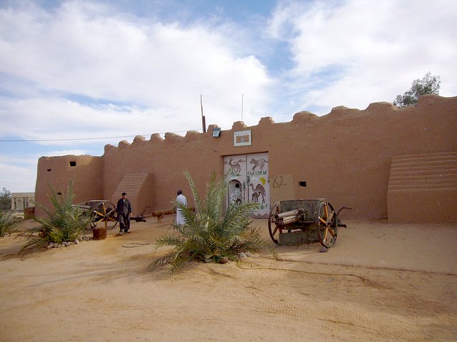 The old Italian fort at al-Qatrūn, now a campsite