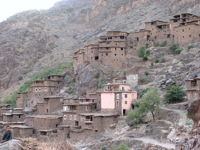The village Taγaγist - note the steepness of the road in front of the houses!