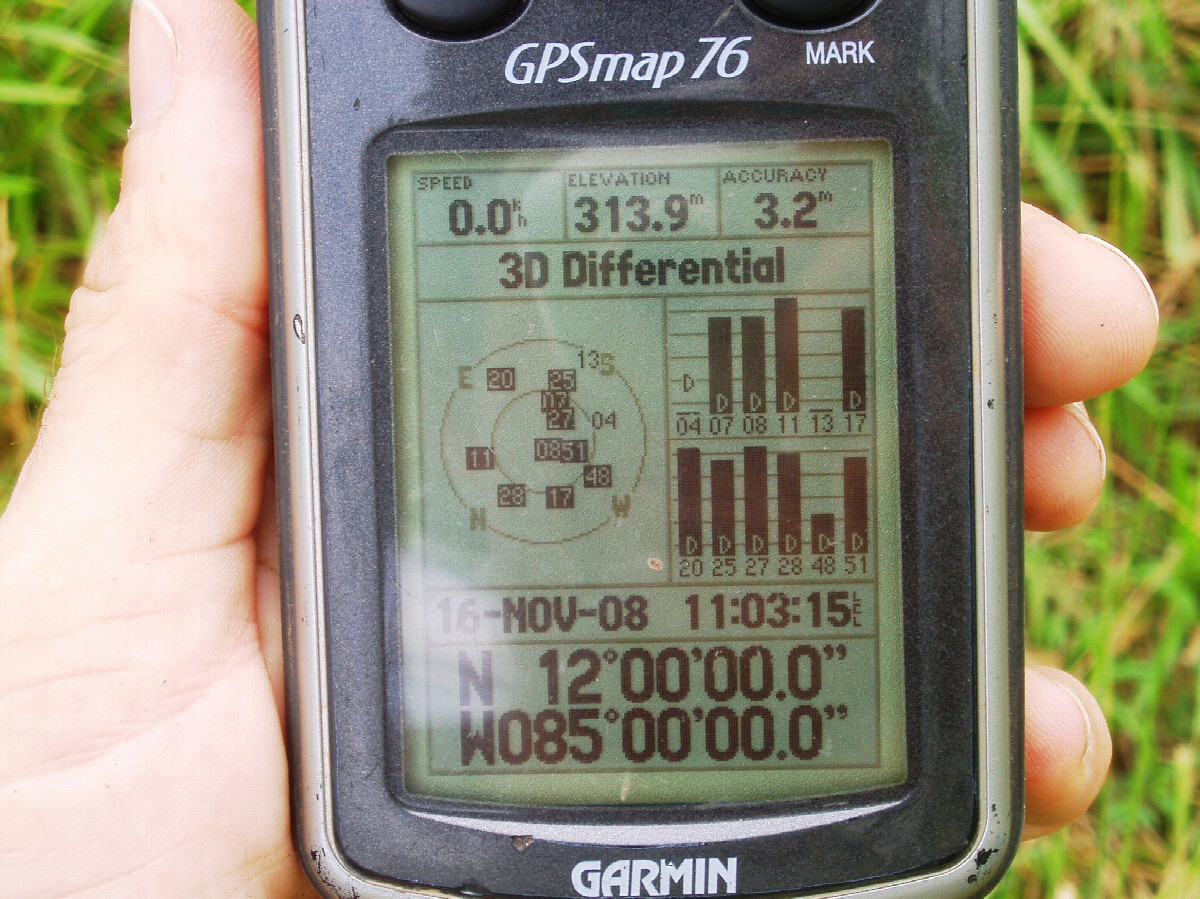 12N 85W GPS screen