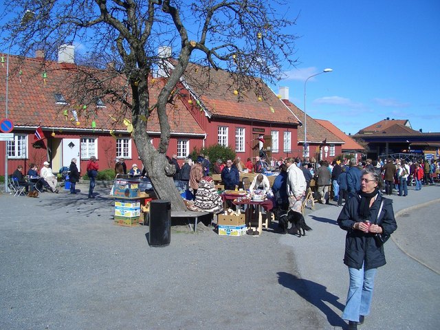 Easter jumble sale in Stavern