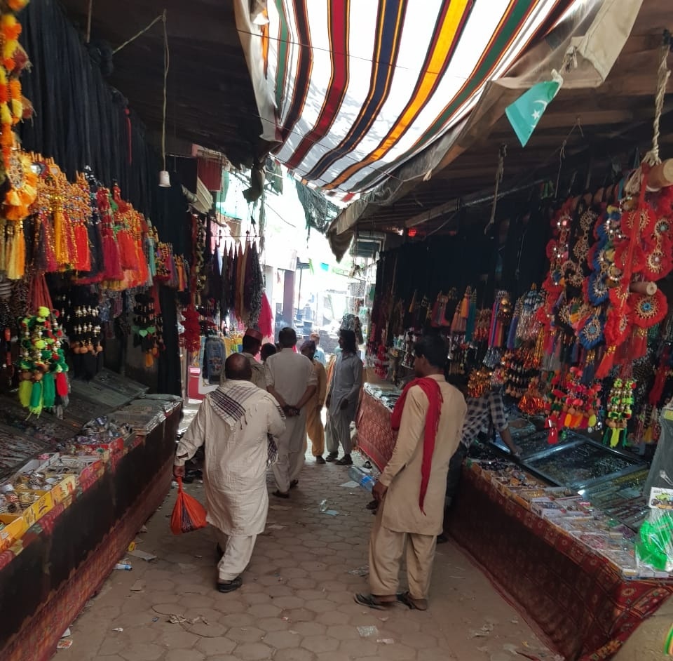 Small bazar at Shah Noorani shrine