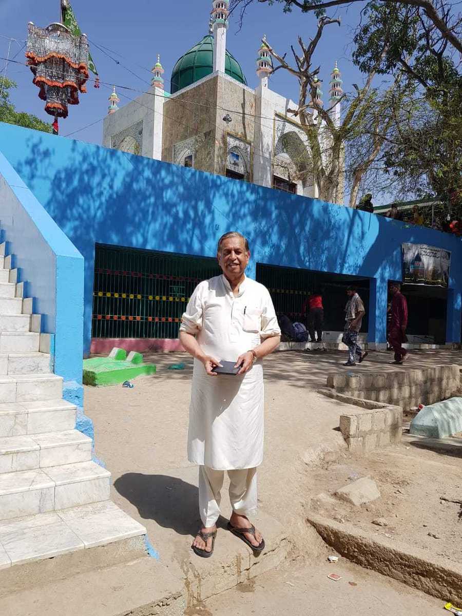 Me in front of Shah Noorani shrine
