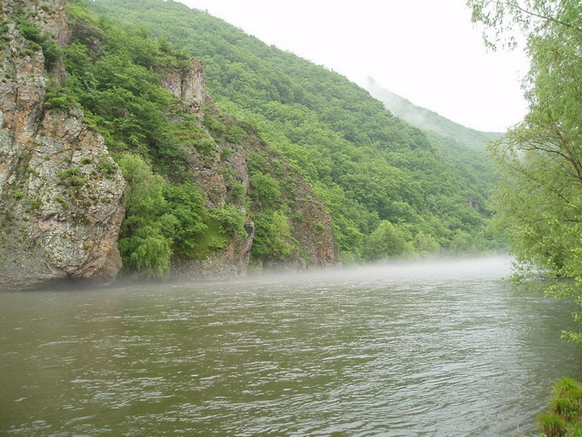 Ussuri river after rain/Река Уссури после дождя