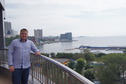 #7: Кирилл Валитов на фоне Амурского залива / Kirill Valitov and Amur bay