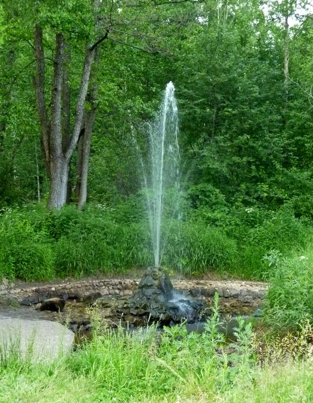 Natural fountain / Природный фонтан