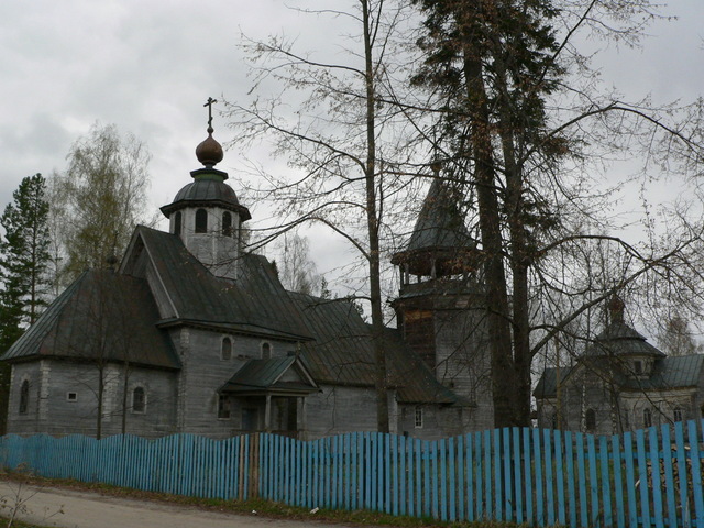 Wooden church in Troitskoe