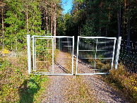 #12: gate at road 23 - 37