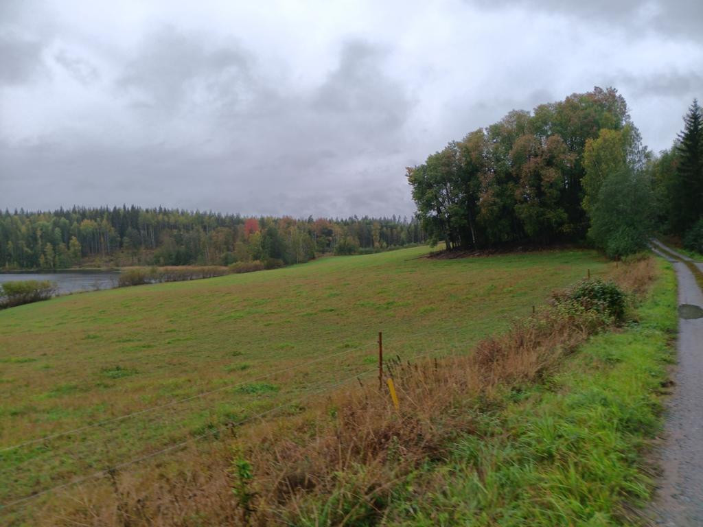 track towards CP with lake