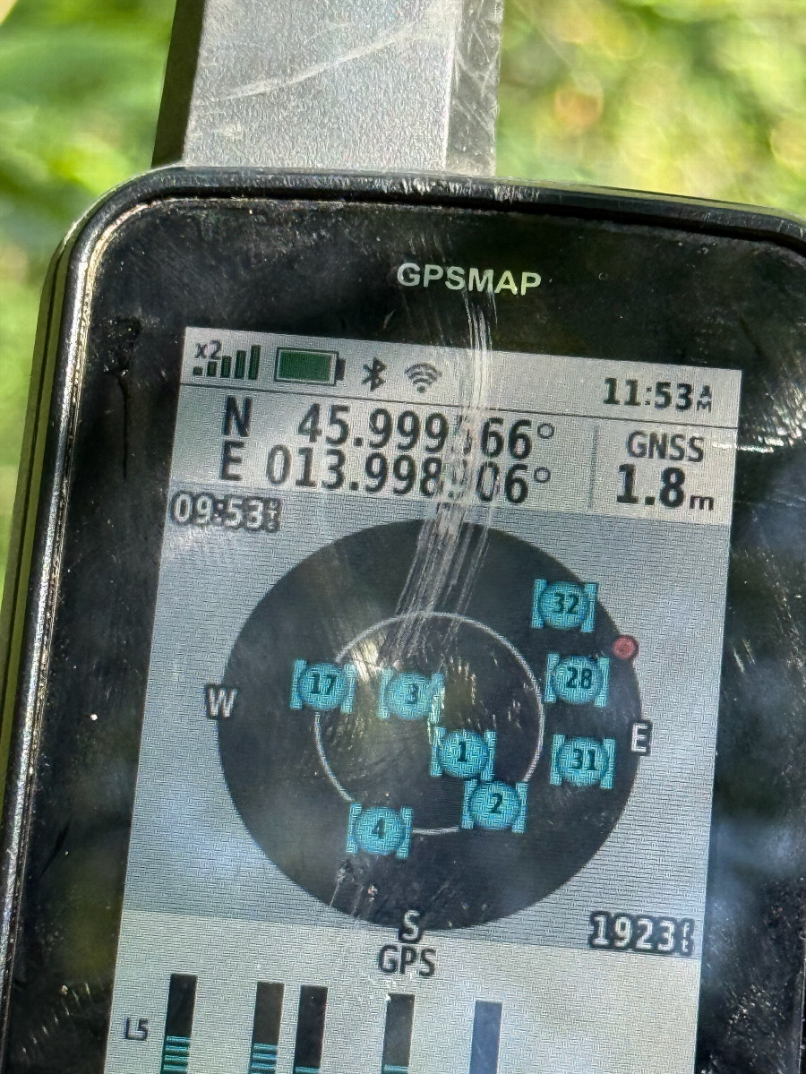 My GPS receiver, 97m from the point (GPS+Galileo+BeiDou)