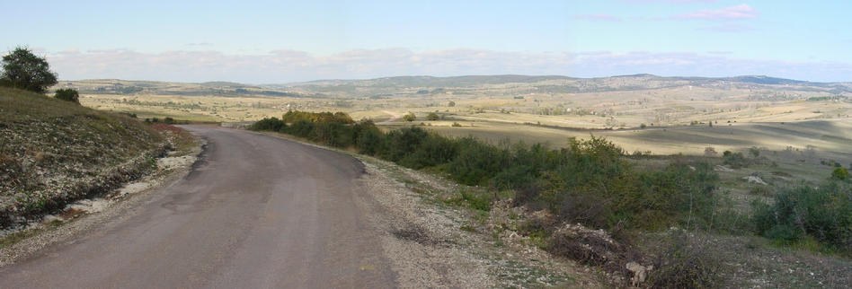 Panoramic view, confluence point at the horizon