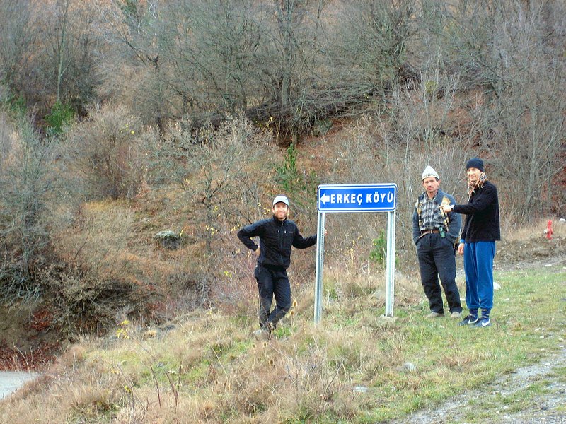 Erkeç village junction