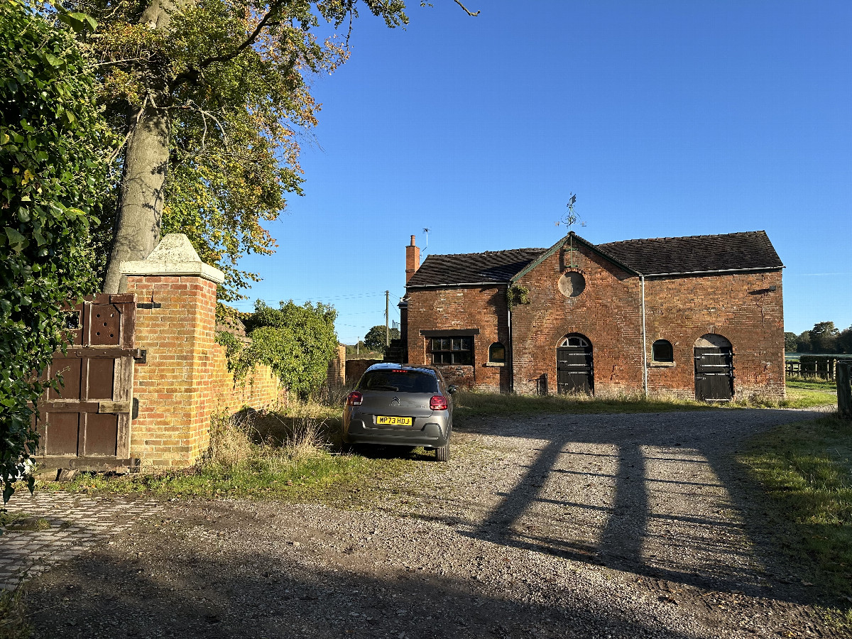 Car Parking in 120 m Distance