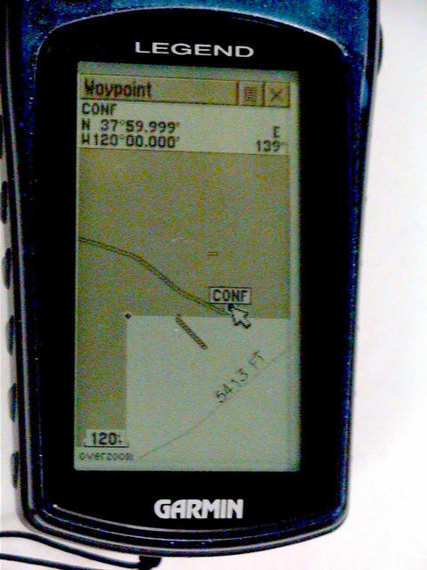 Close-up of recorded track to confluence on GPS.