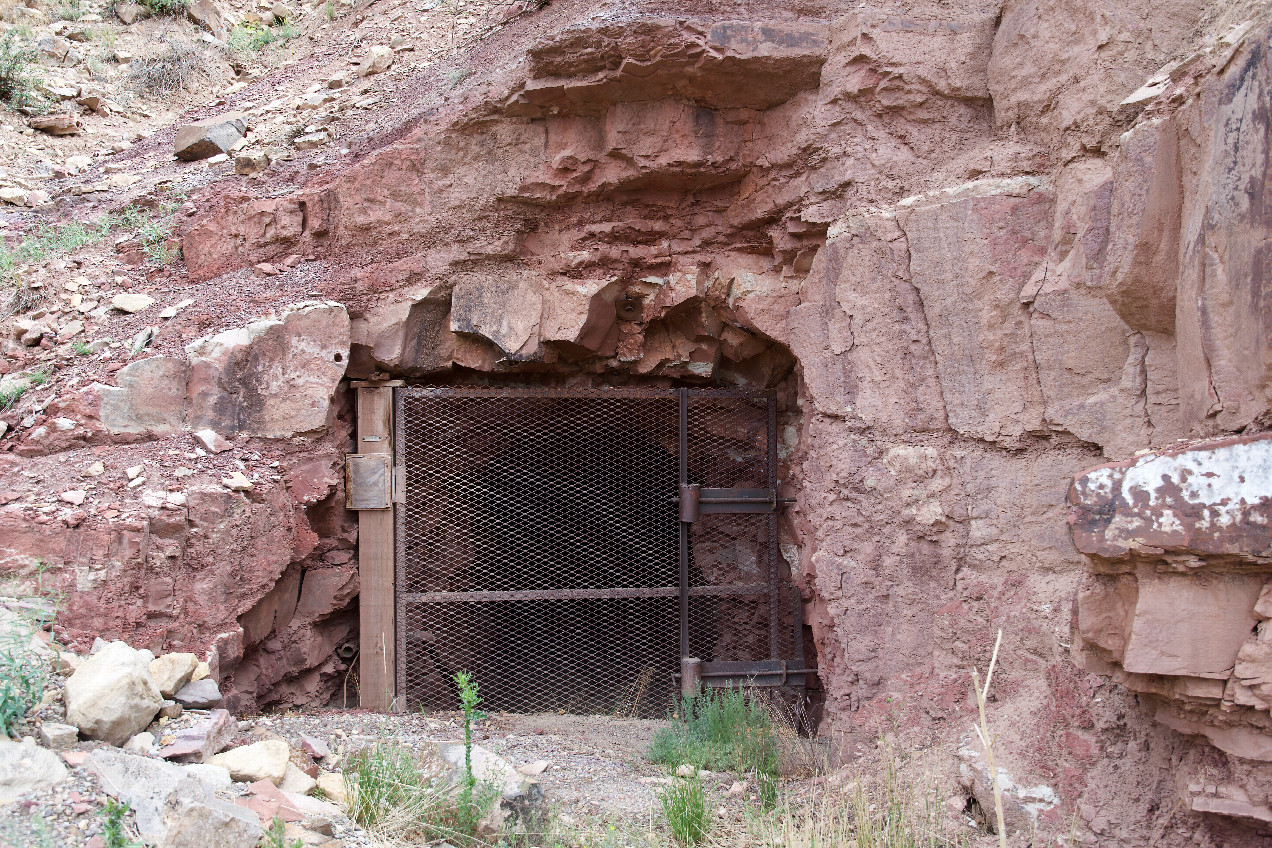 Entrance to an old mine (visited enroute)
