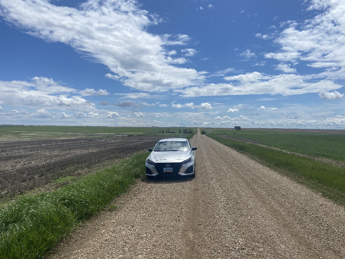 Nearest road to the confluence point looking south. 