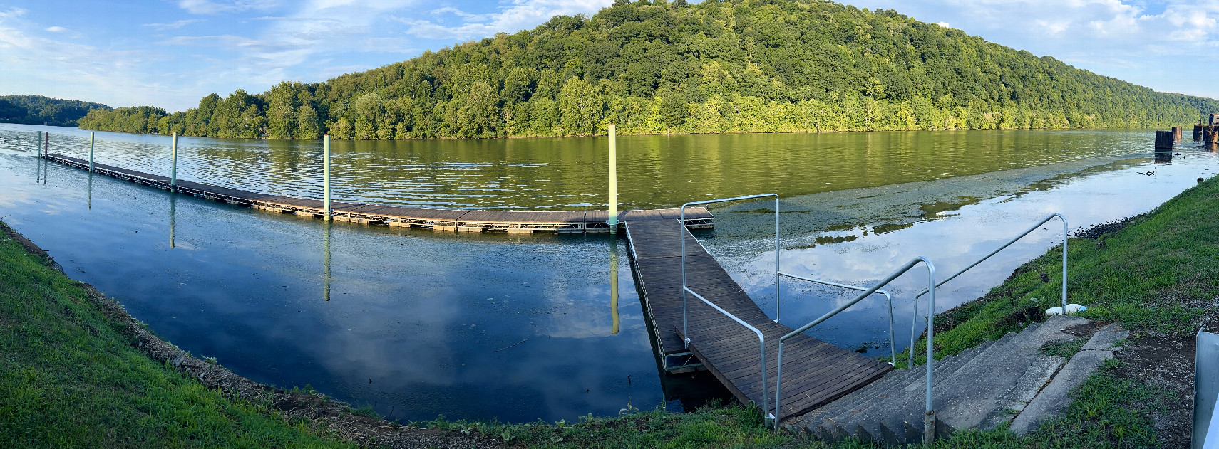 A panorama of the Monongahela River, taken from the lower town