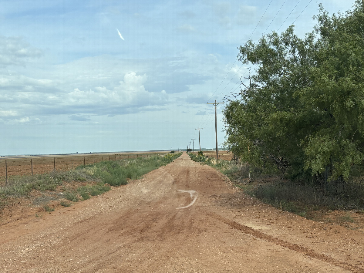 Another road in the vicinity of the confluence.