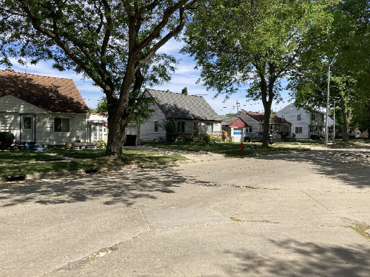 #1: Looking southeast at 43N 88W, located in the driveway in the center of the photo