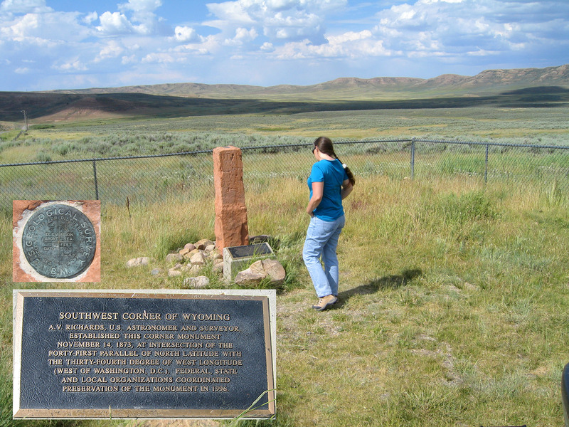 Monument at Wyoming-Utah corner
