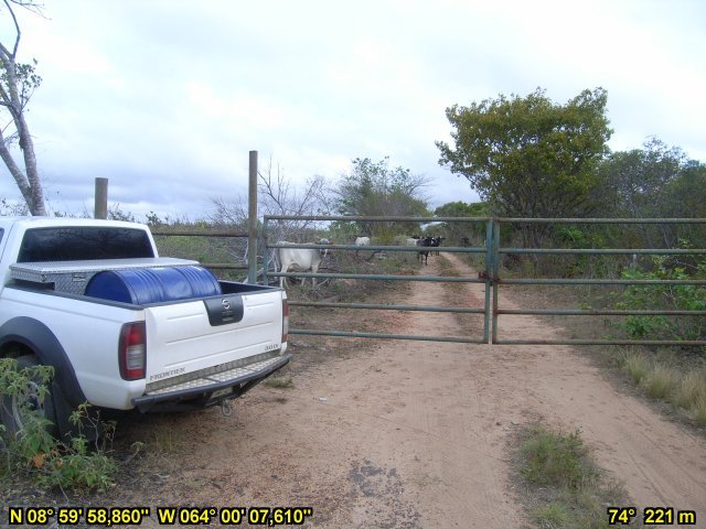 Gate near by the PC with the cows