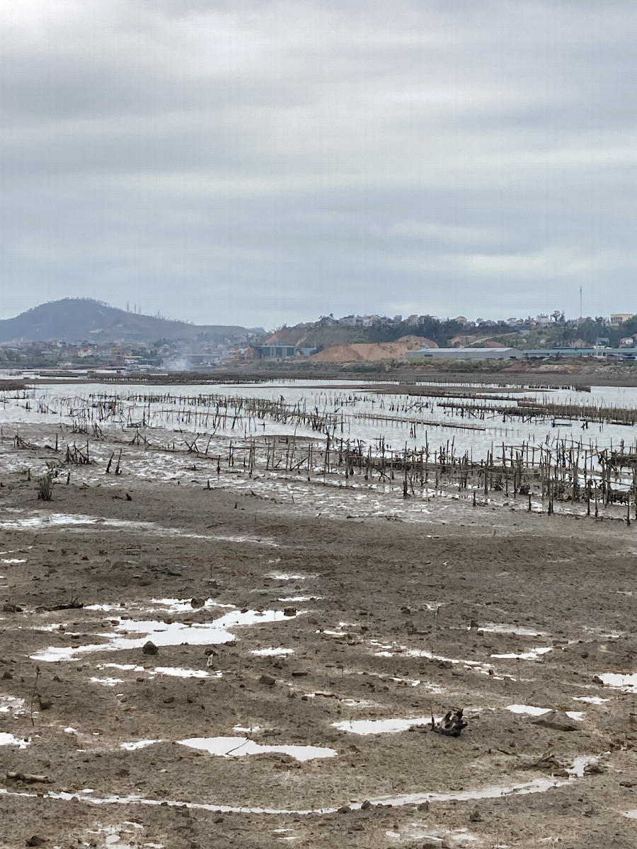 The general area at 21&deg;S 107&deg;E confluence