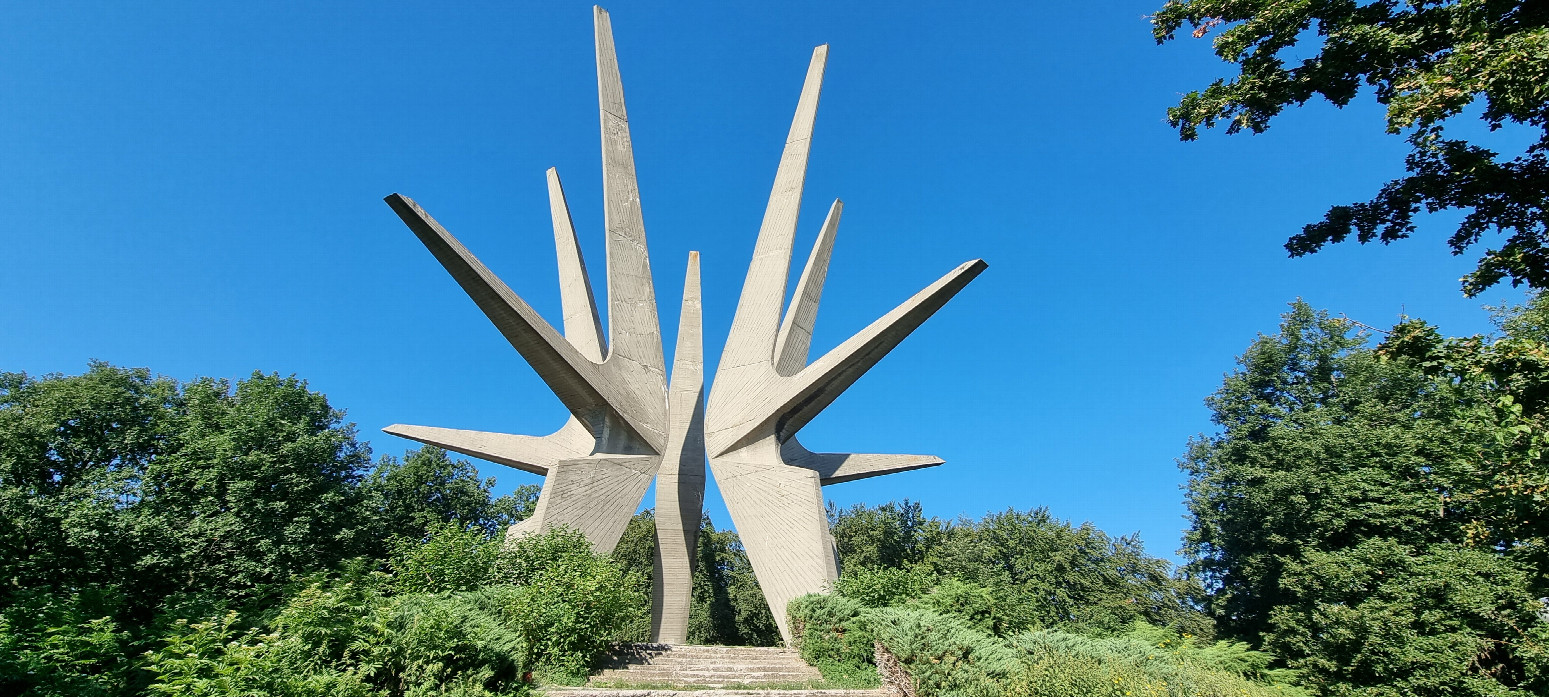 Kosmaj (Космај) - Monument to the Fallen Soldiers of the Kosmaj Detachment (Споменик борцима Космајског одреда)